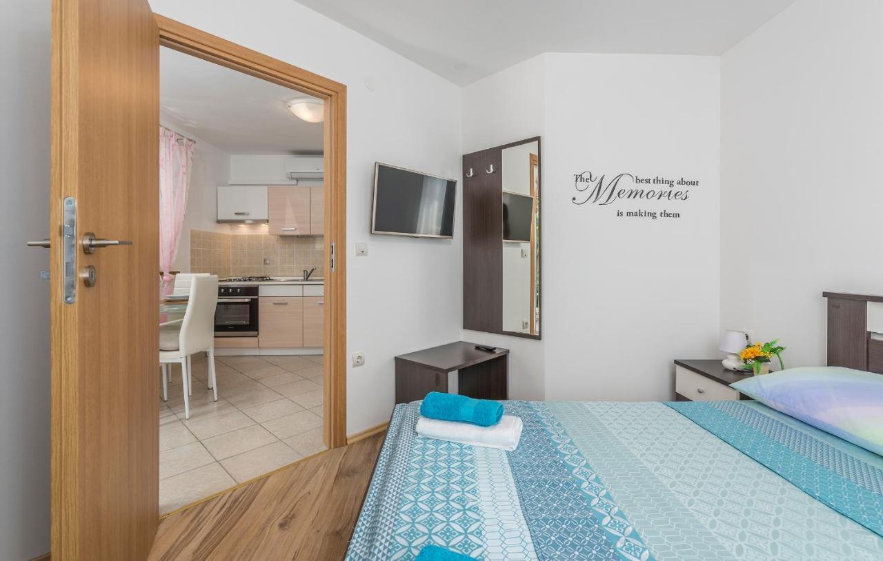 Apartment Antonio Poreč Exteriör bild